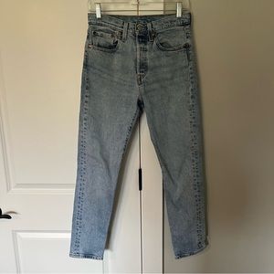 Levi's 501 S Skinny Straight Leg Five Button High Rise Jean 26 x 28 light Wash
